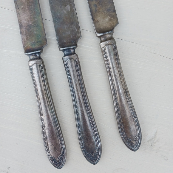 Silver Plated Flatware Community Plate Community Silver 3 Butter Knives - Picture 3 of 7